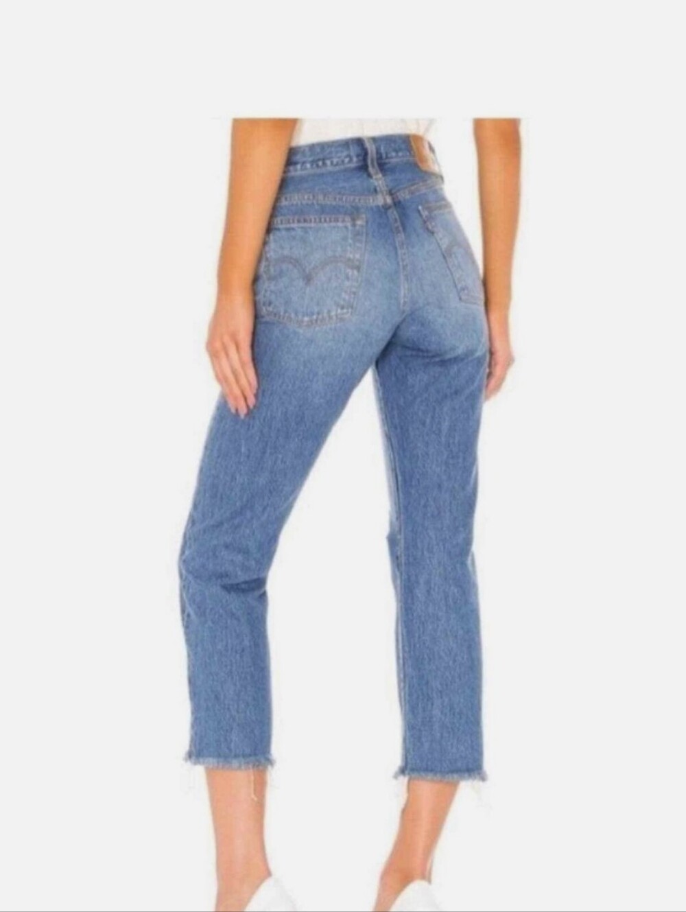 LEVI Wedgie Straight - Light Wash/Distressed Size 28" - Picture 3 of 11